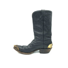 Load image into Gallery viewer, Authentic custom men's cowboy boots from the 1980's. Black cowhide leather with aged longhorn toe caps and heel covers. 12" height. 1 1/2" heel. Pointed toe. Black leather sole. These one-of-a-kind Austin Hall's were handmade in Mexico.