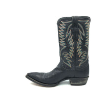 Load image into Gallery viewer, Men's handmade vintage Justin cowboy boots from the 60's. Black cowhide leather with turquoise, burnt orange and tan stitch on uppers. Classic western toe medallion. 12" height. 1 1/2" heel. Pointed toe. Black leather sole.