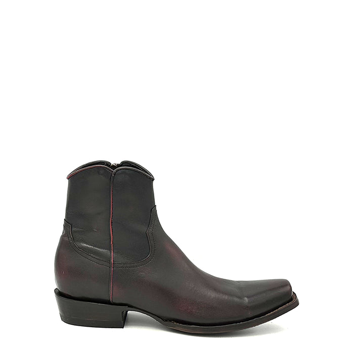 Boot Star Chase ankle zip in black cherry is a men's handmade ankle zip cowboy boot. Black cherry cowhide leather. Black leather lining. 7