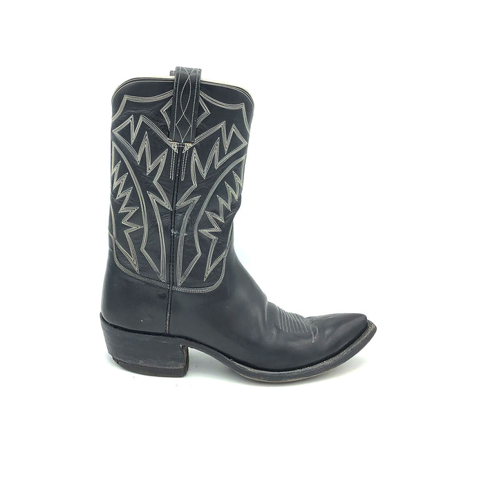 Authentic custom women's cowboy boots from the 1960's. Black cowhide leather with white stitch. Traditional western toe medallion. 10